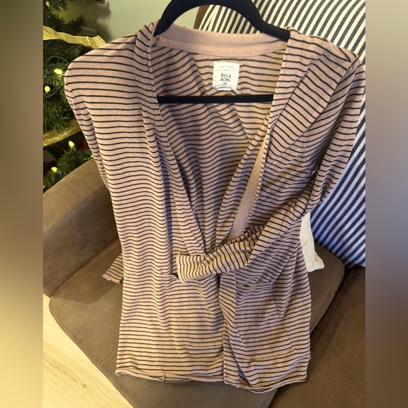 Billabong cardigan ✨ - Picture 1 of 4